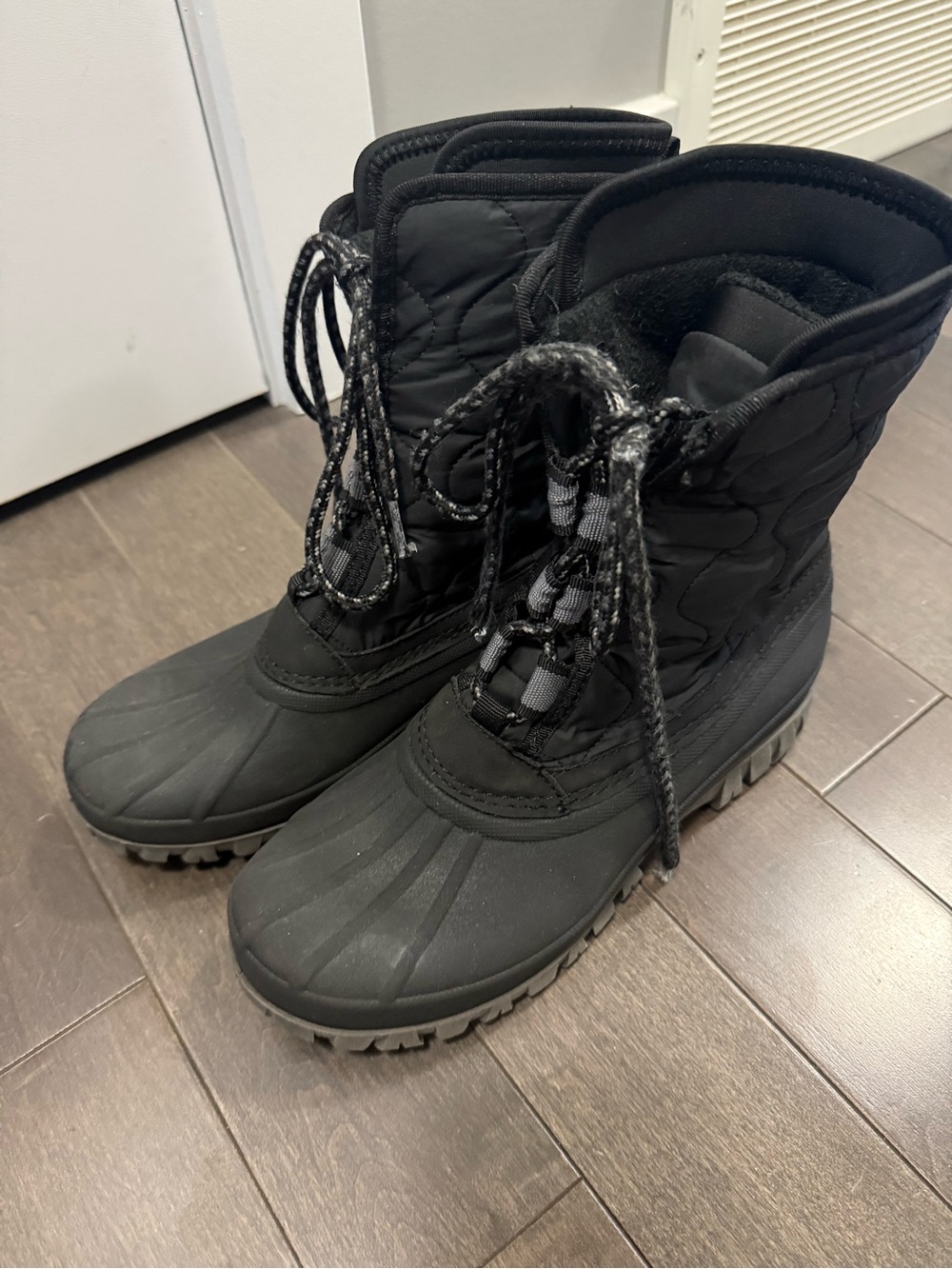 Joe Fresh Black Quilted Lace-Up Insulated Winter Rain Boots